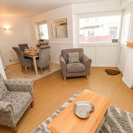 Sea Drift Apartment Tenby Exterior photo