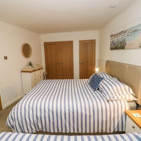 Sea Drift Apartment Tenby Exterior photo