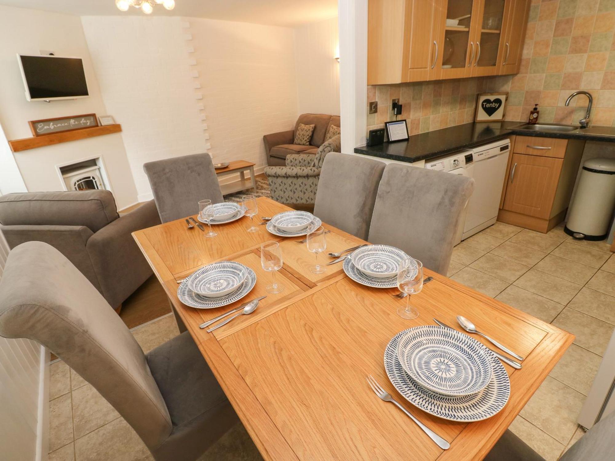 Sea Drift Apartment Tenby Exterior photo